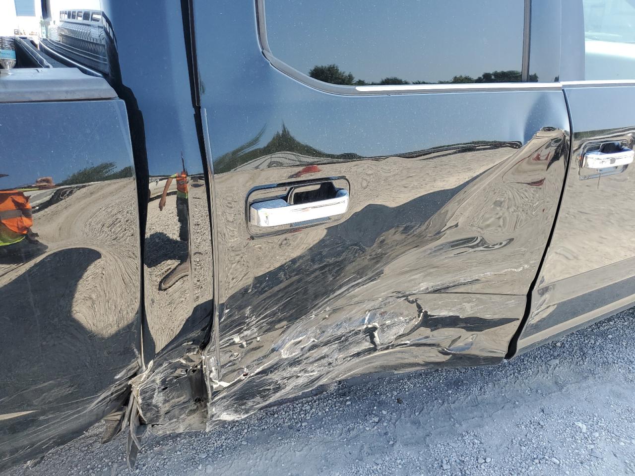 Ford F-150 Supercrew Image 11