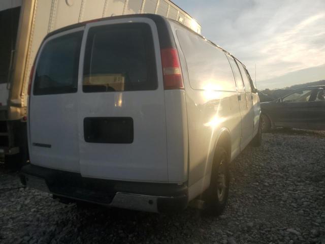 Chevrolet Express Image 2