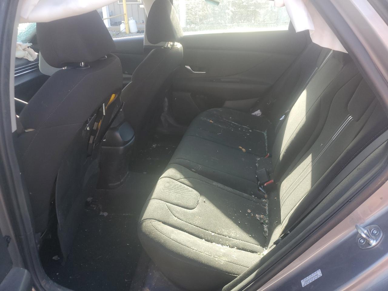 Hyundai ELANTRA Sel Image 11