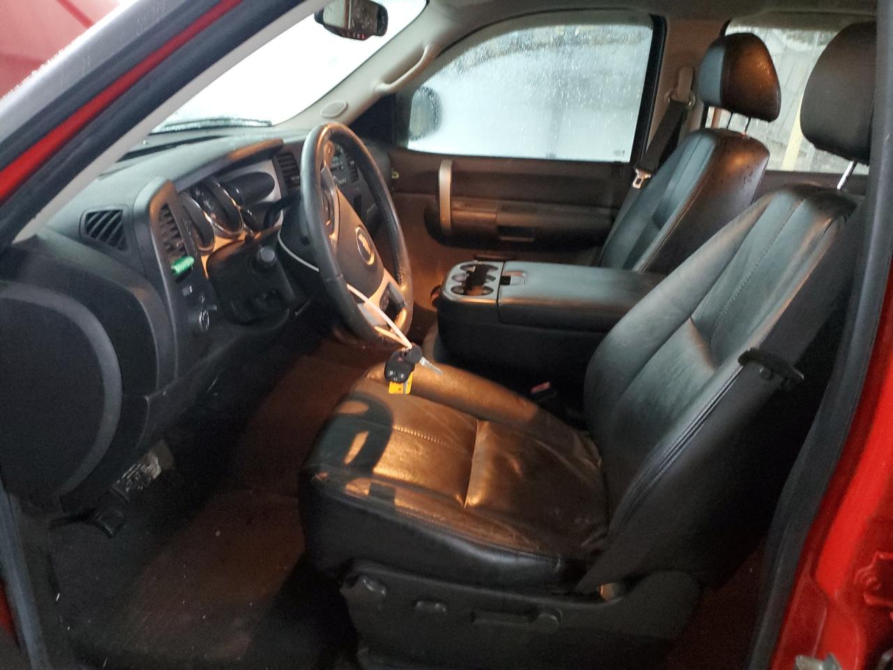 Chevrolet Silverado C1500 Image 2