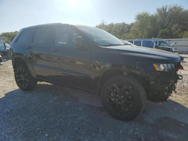 Jeep Grand Cherokee Laredo Image 2