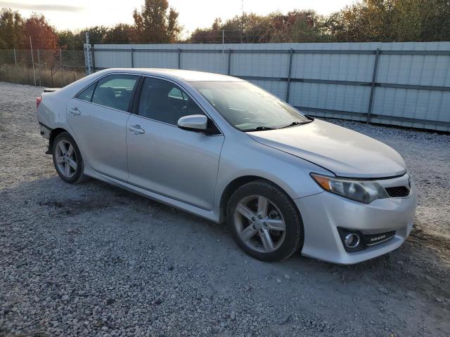 Toyota Camry L Image 10