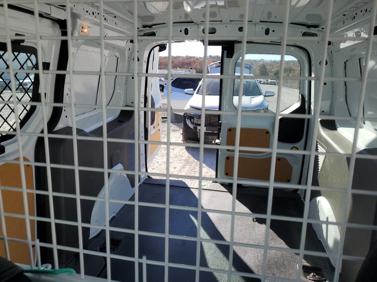 Ford Transit Xl Image 9