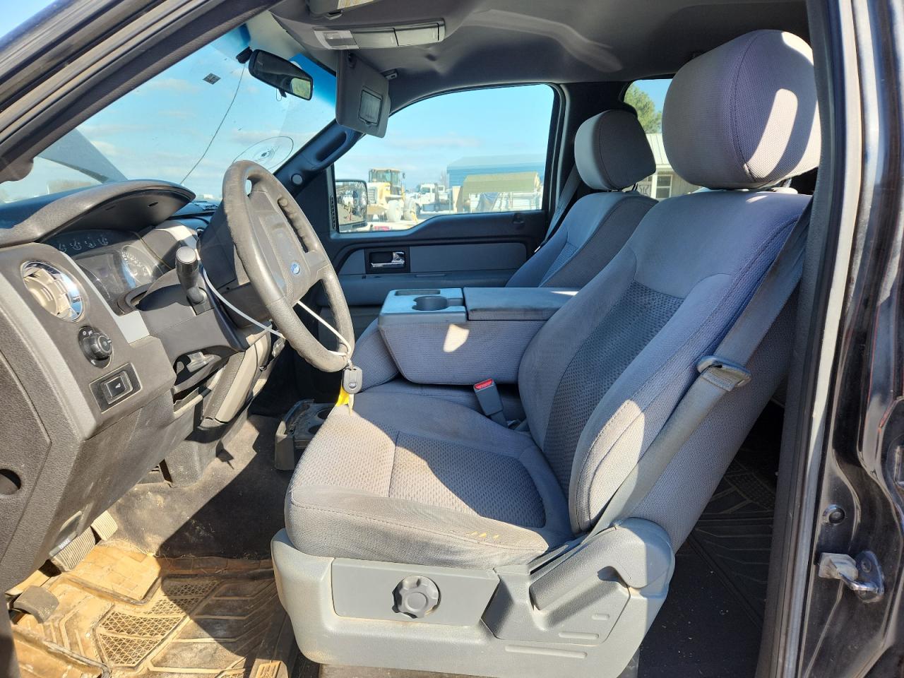 Ford F-150 Supercrew Image 3