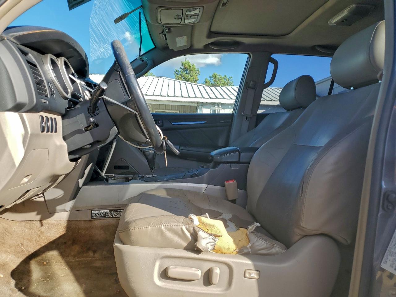 Toyota 4Runner Limited Image 4