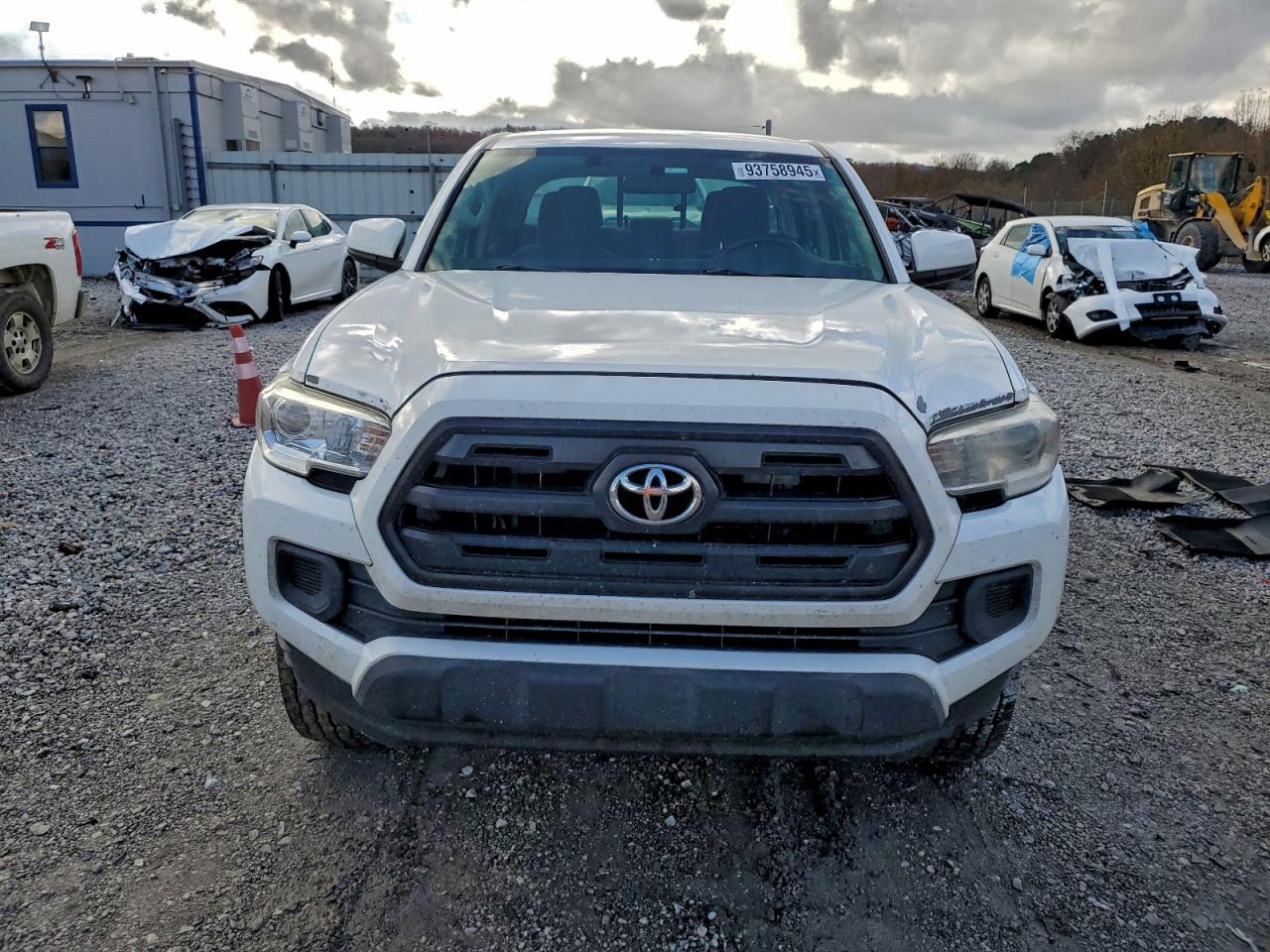 Toyota Tacoma Double Cab Image 5