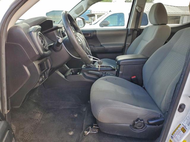 Toyota Tacoma Double Cab Image 10