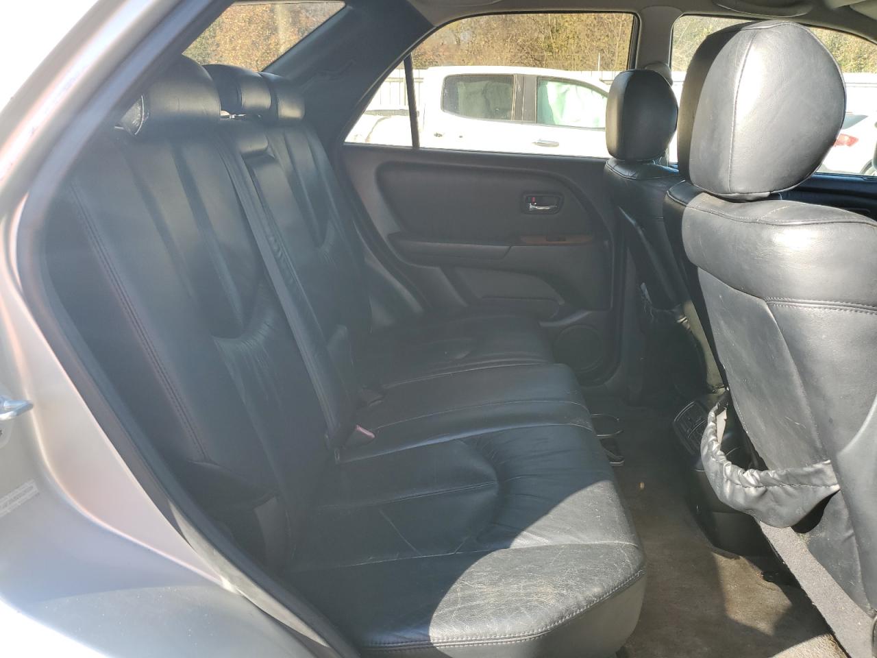 Lexus RX 300 Image 7