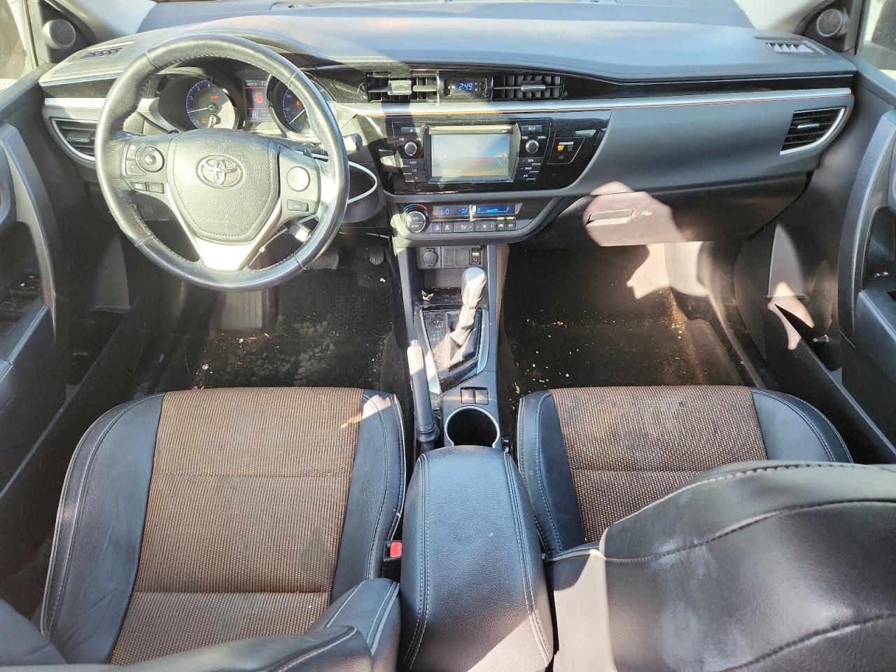 Toyota Corolla L Image 7