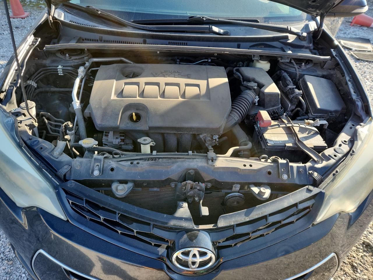 Toyota Corolla L Image 11