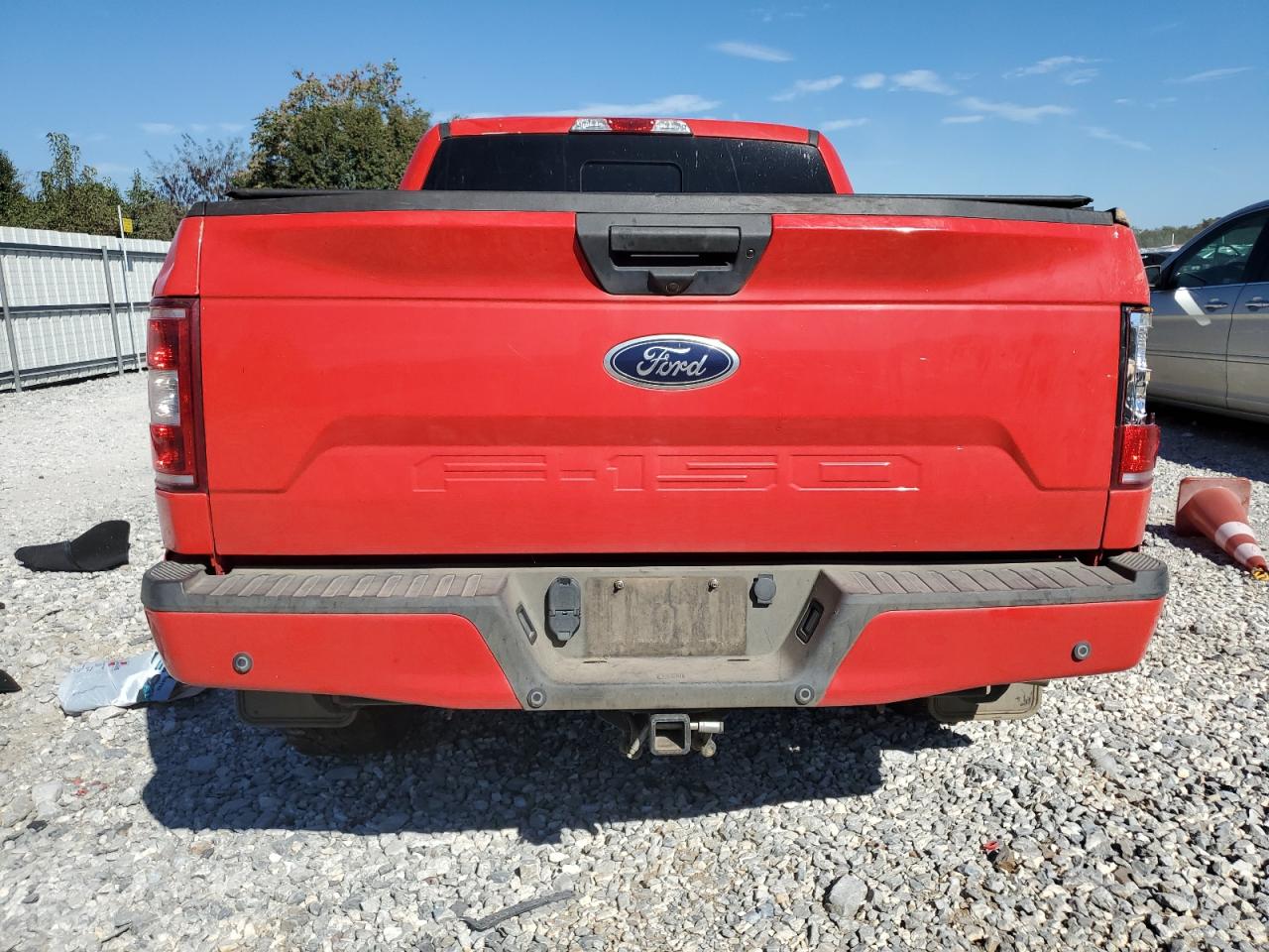 Ford F-150 Supercrew Image 12