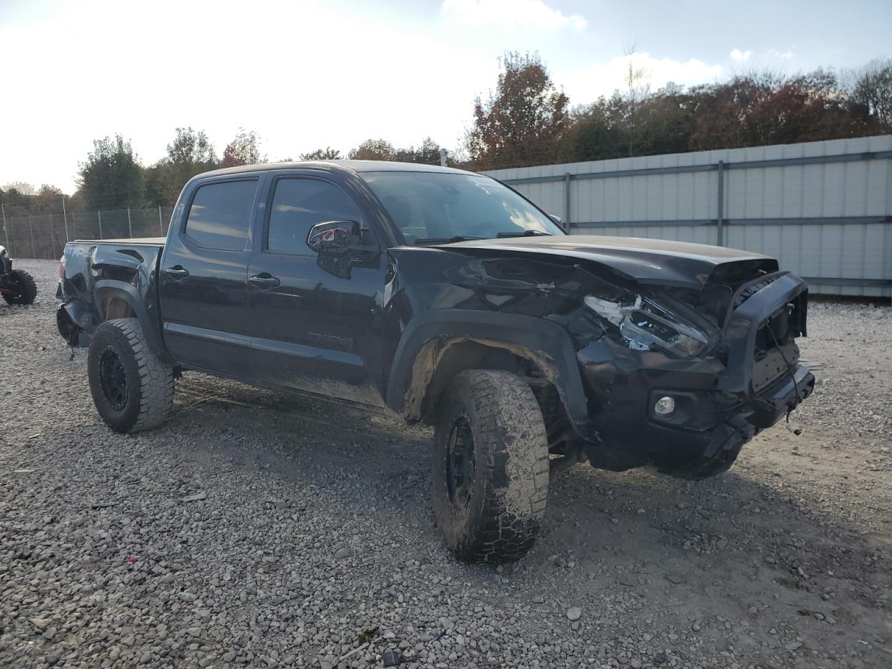 Toyota Tacoma Double Cab Image 4
