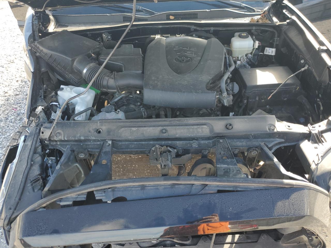 Toyota Tacoma Double Cab Image 8