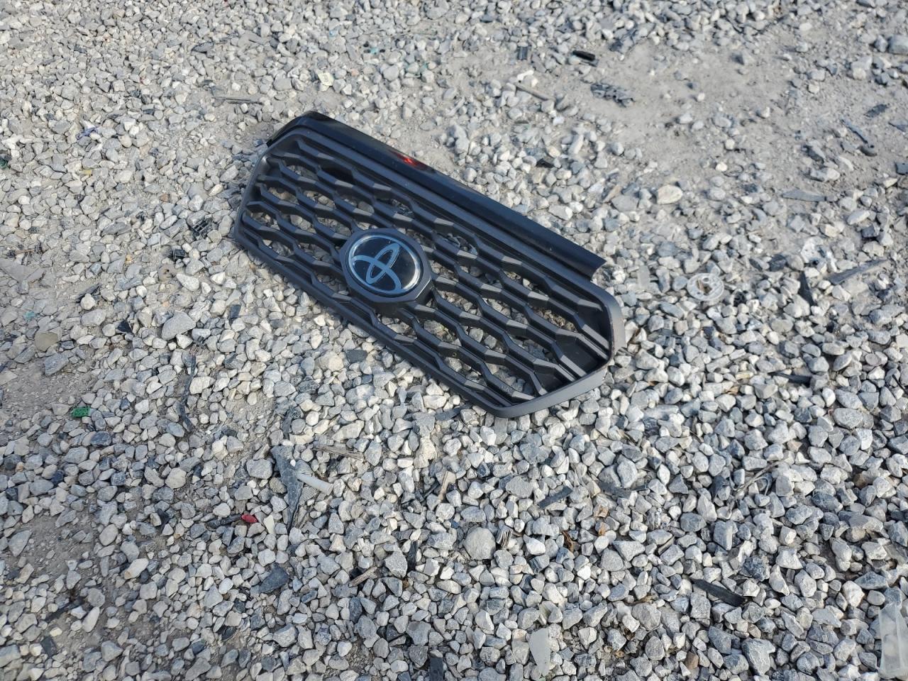 Toyota Tacoma Double Cab Image 11