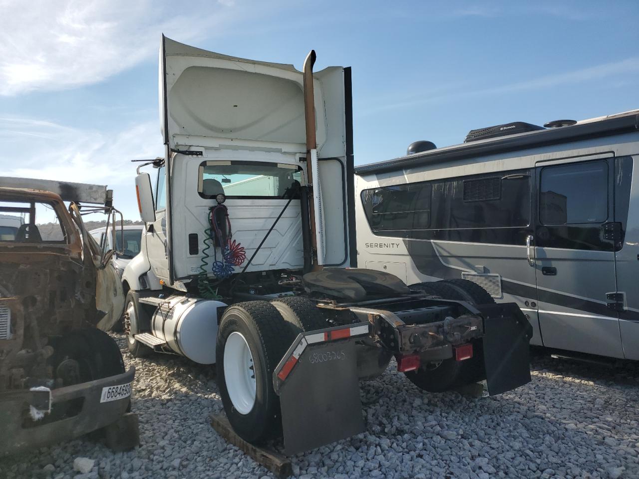 International Prostar Image 3