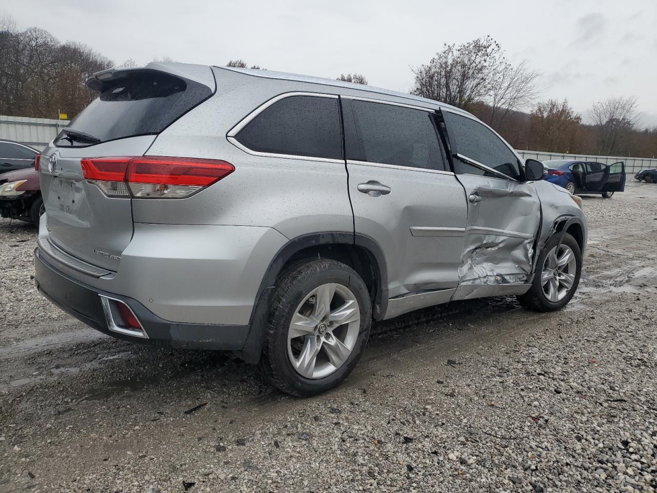 Toyota Highlander Limited Image 4