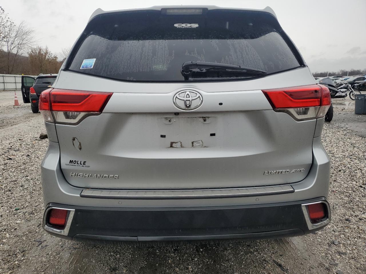 Toyota Highlander Limited Image 13
