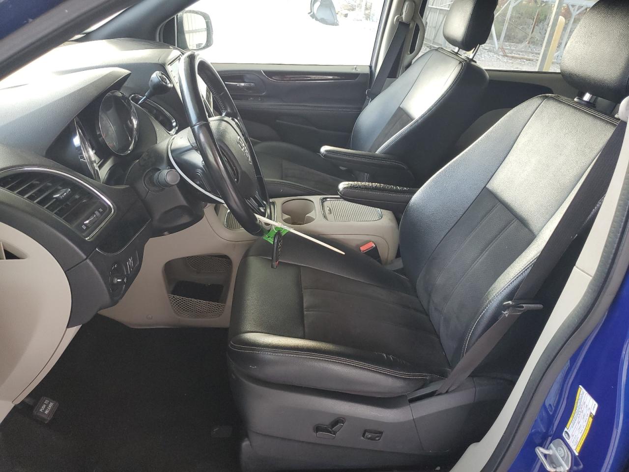 Dodge Caravan Sxt Image 6