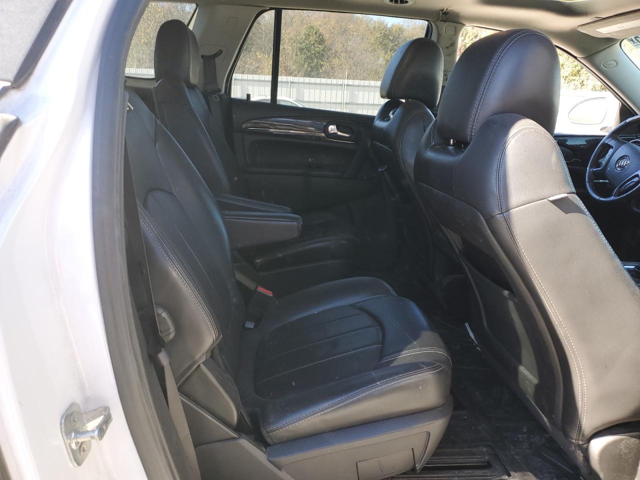 Buick Enclave Image 9
