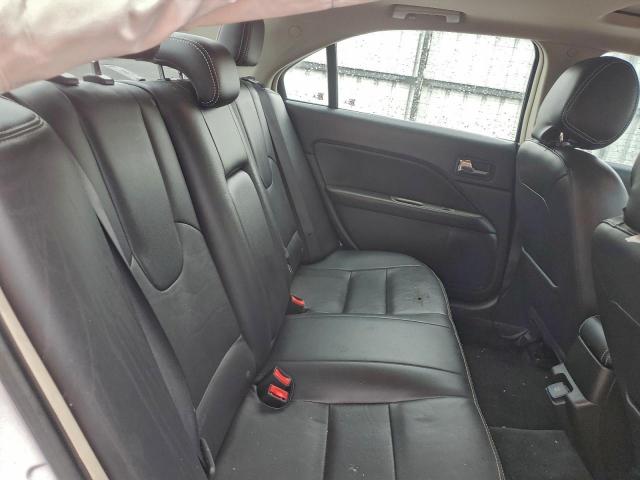 Ford Fusion Hybrid Image 5