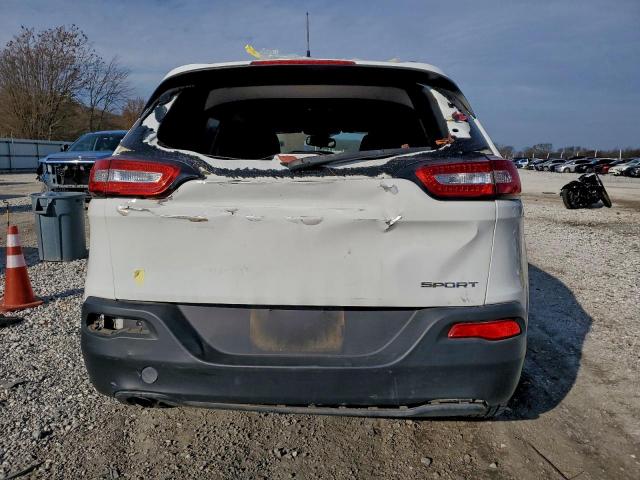 Jeep Grand Cherokee Sport Image 4