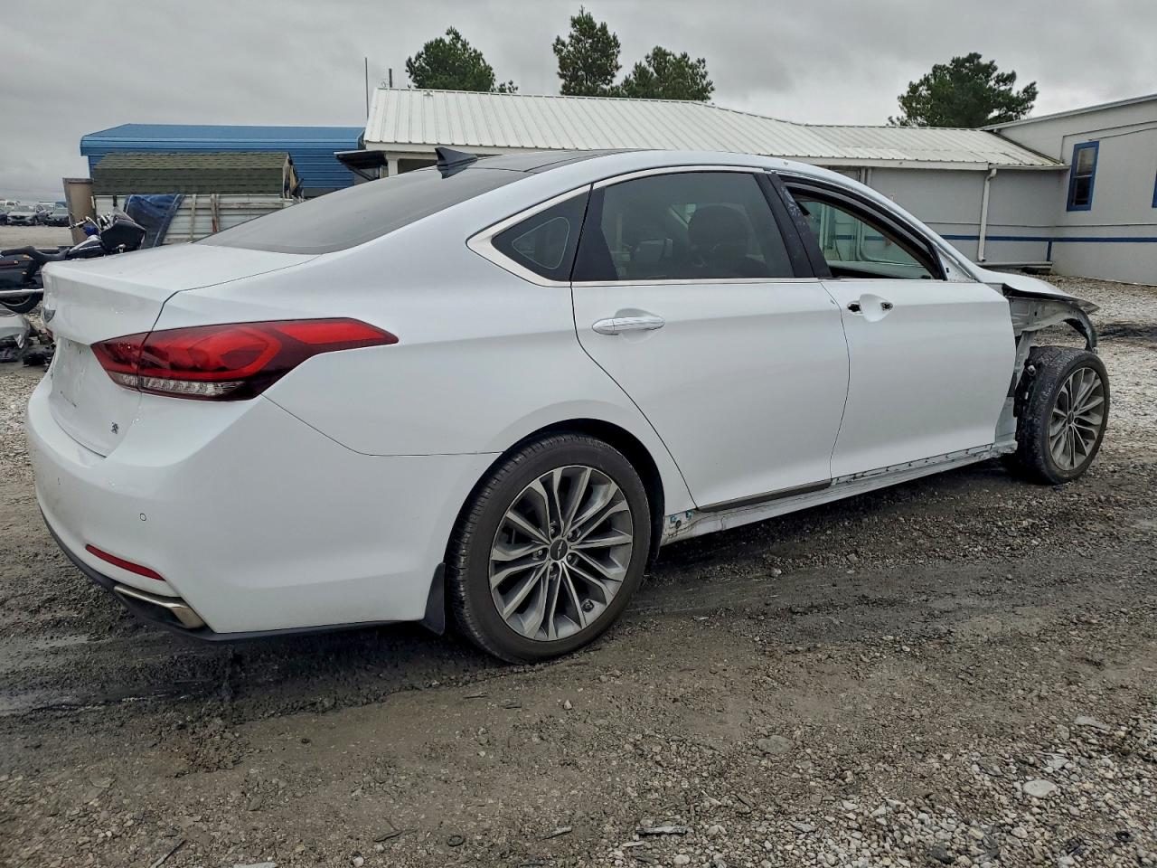 Hyundai Genesis 3.8l Image 2