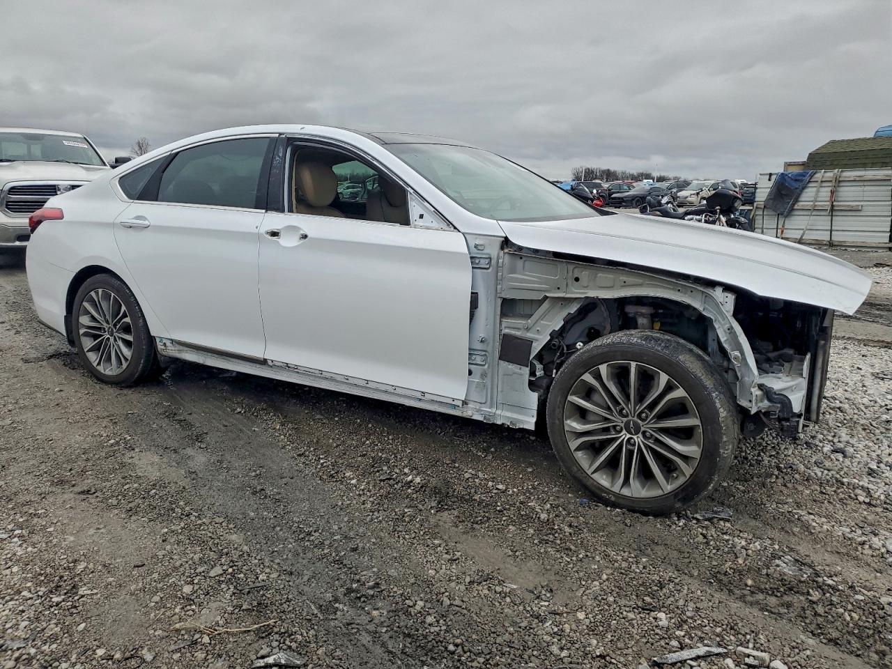 Hyundai Genesis 3.8l Image 6