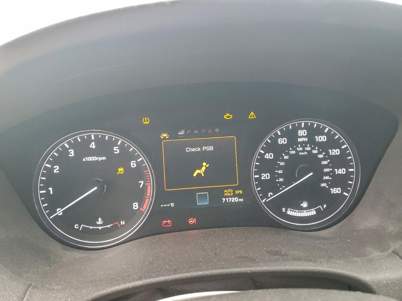 Hyundai Genesis 3.8l Image 8