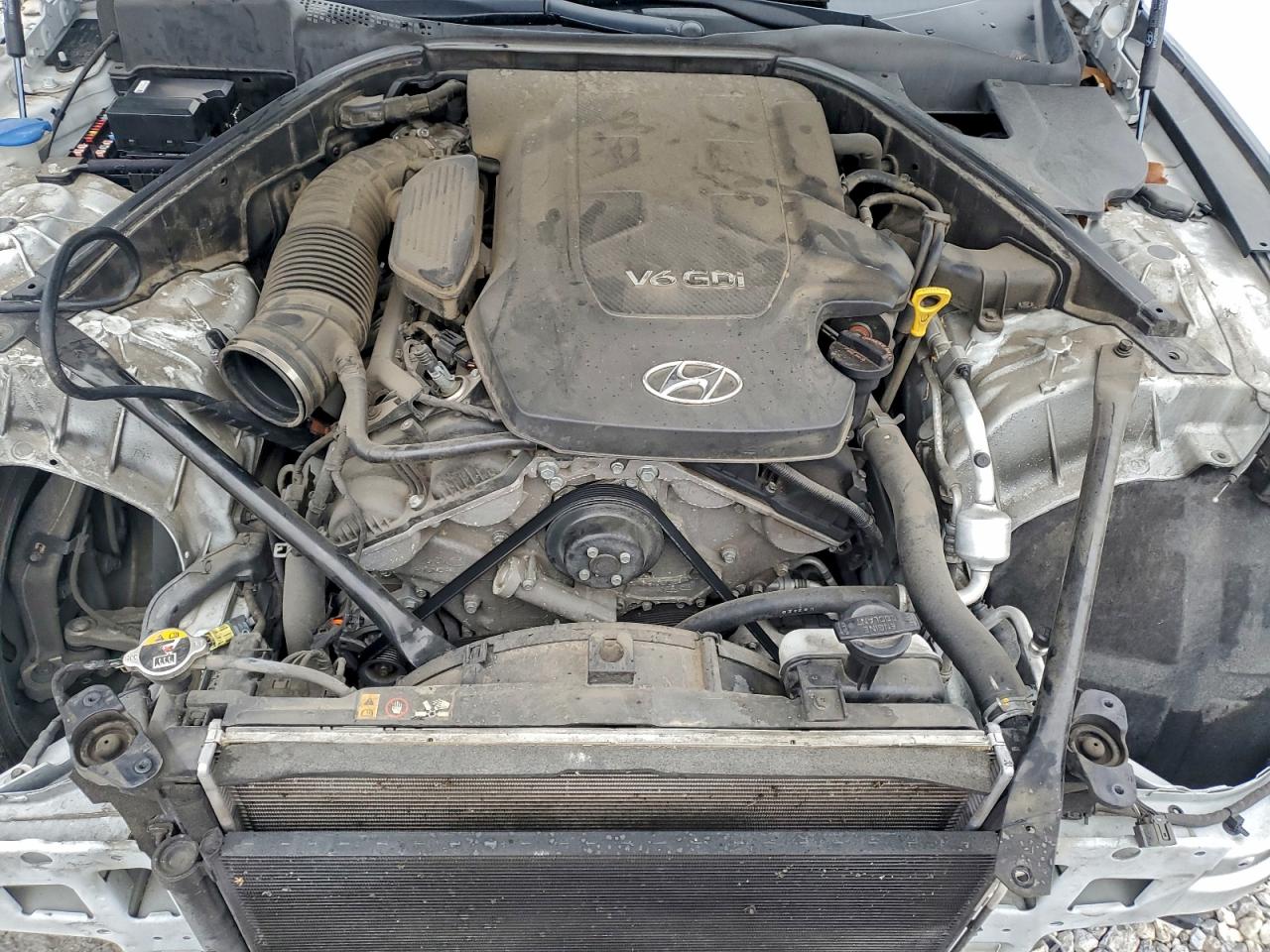 Hyundai Genesis 3.8l Image 10