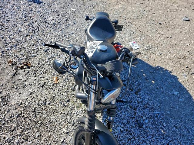 Harley-Davidson Xl Iron 883 Image 4