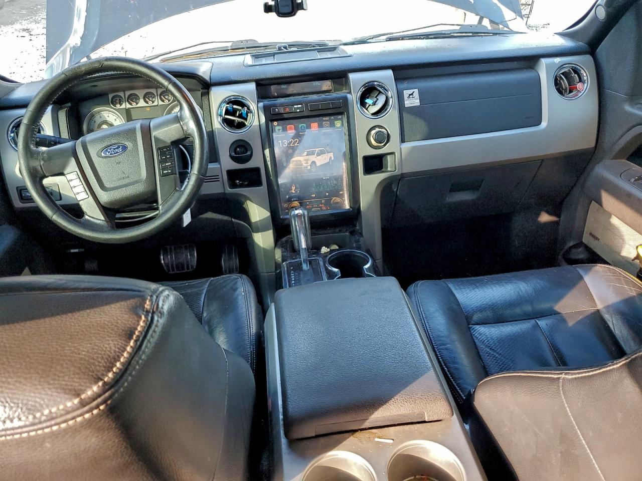 Ford F-150 Supercrew Image 11