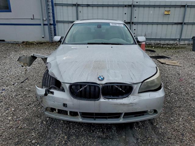 BMW 5 Series I Image 6