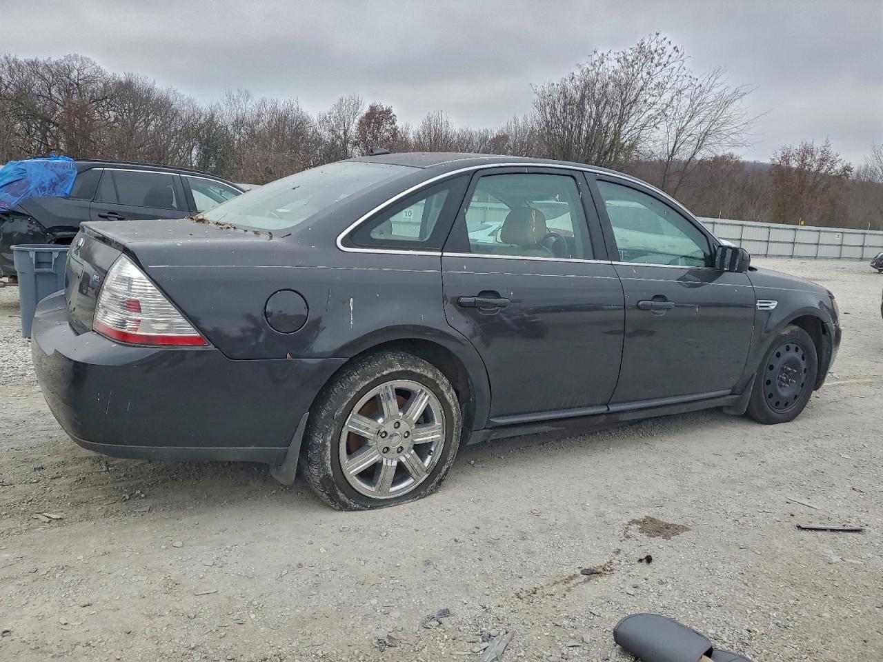 Ford Taurus Sel Image 6