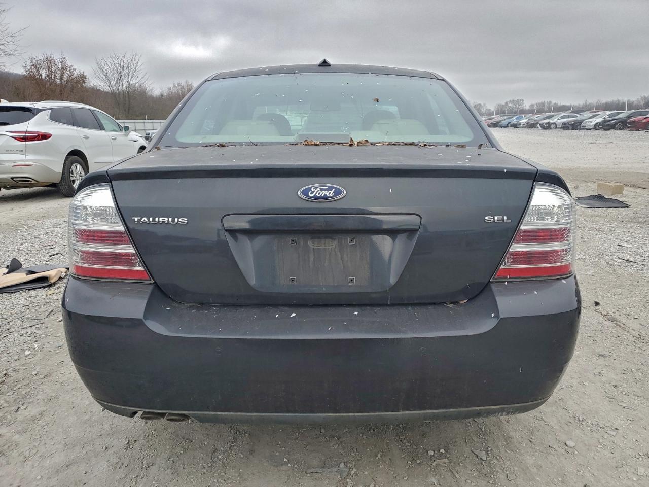 Ford Taurus Sel Image 12