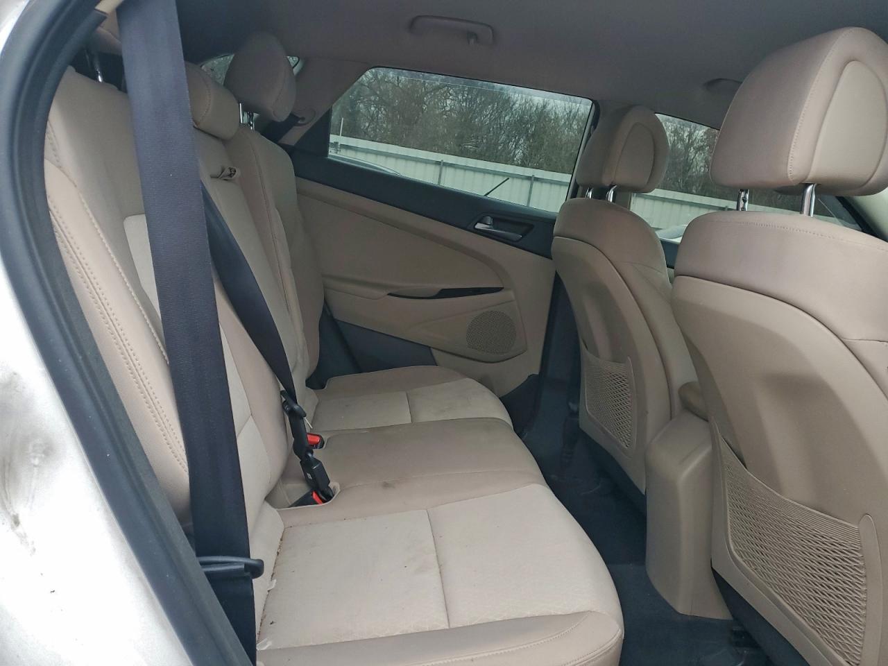 Hyundai TUCSON Limited Image 9