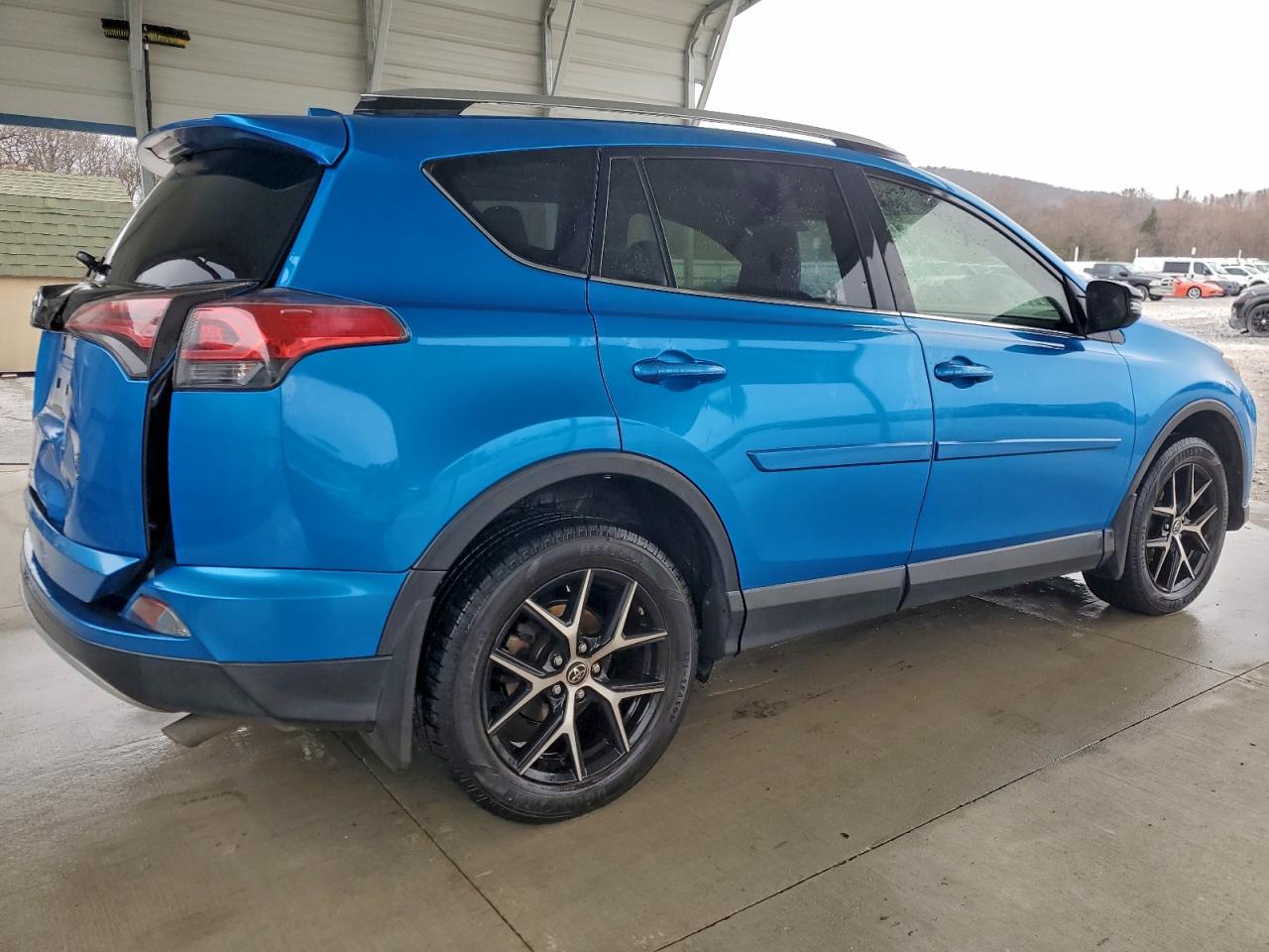 Toyota RAV4 Se Image 3