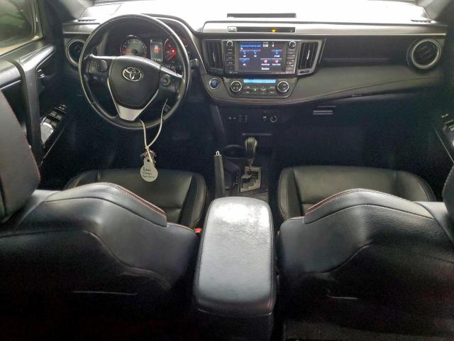 Toyota RAV4 Se Image 8