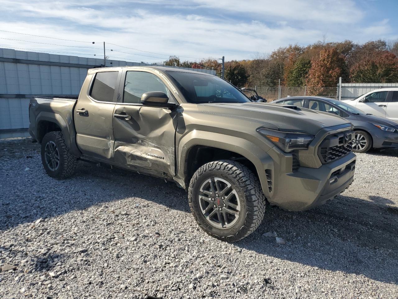 Toyota Tacoma Double Cab Image 4