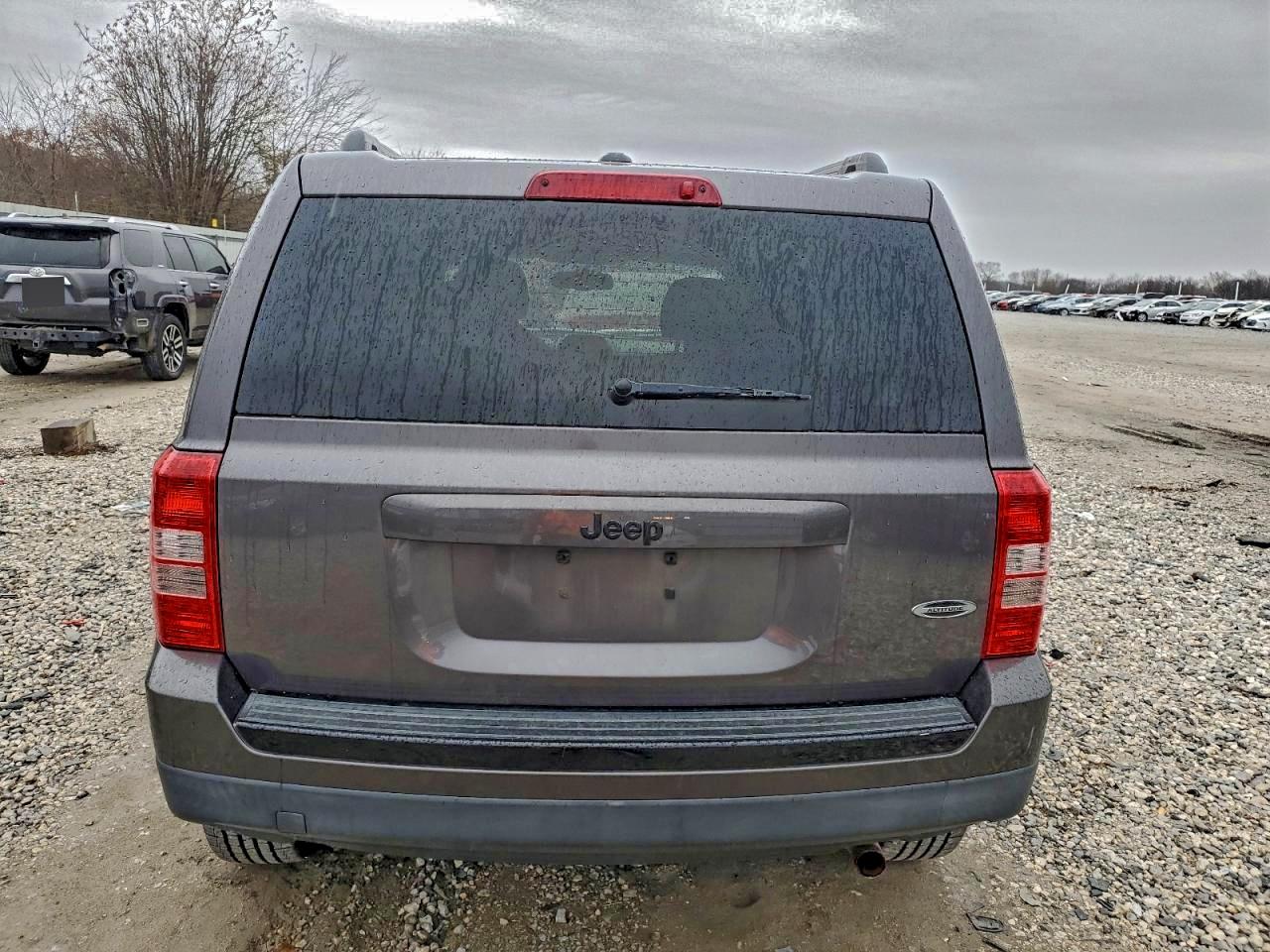 Jeep Patriot Sport Image 4