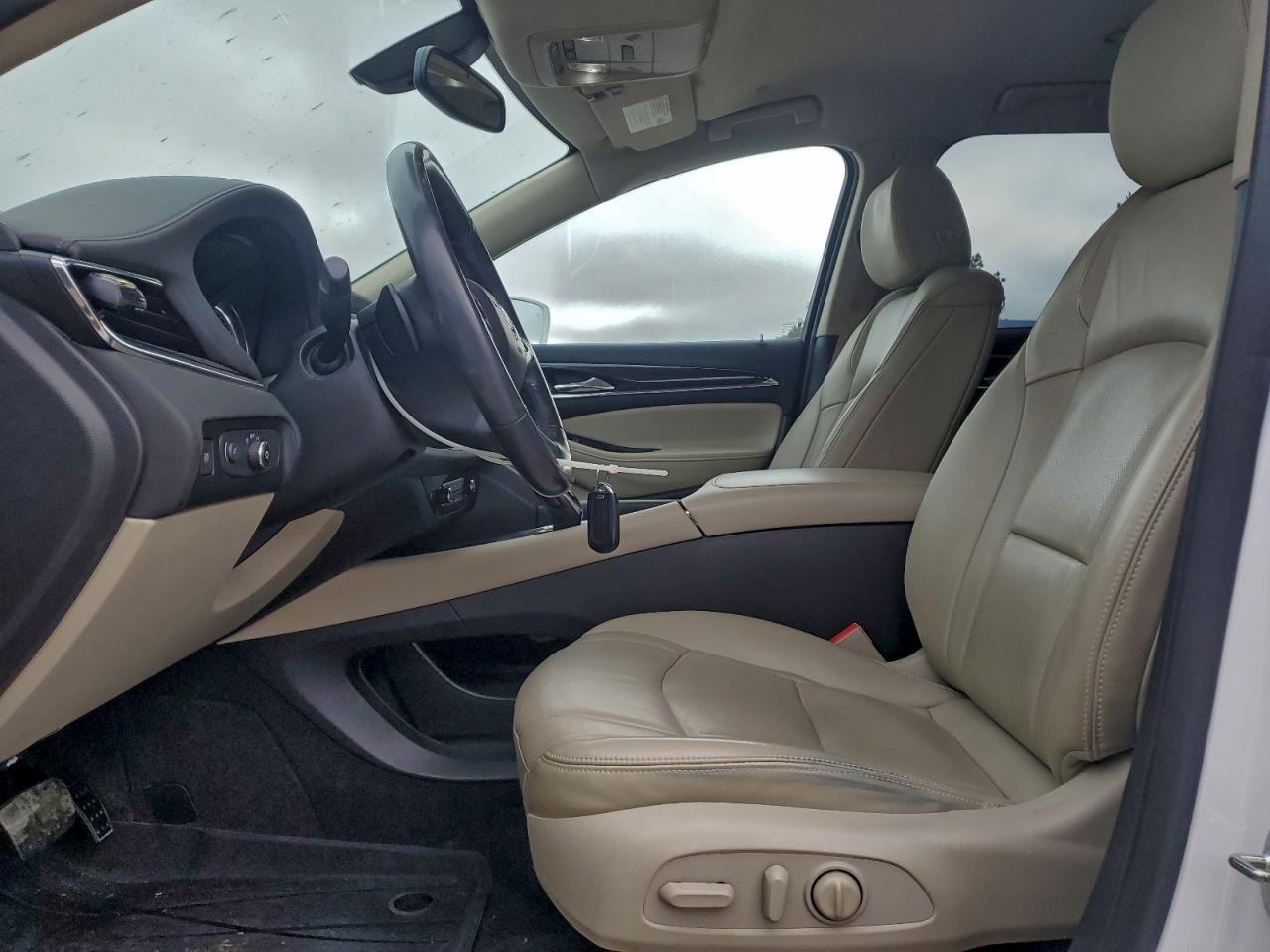 Buick Enclave Essence Image 13
