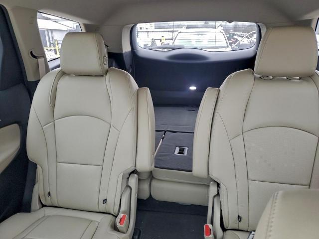 Buick Enclave Essence Image 3