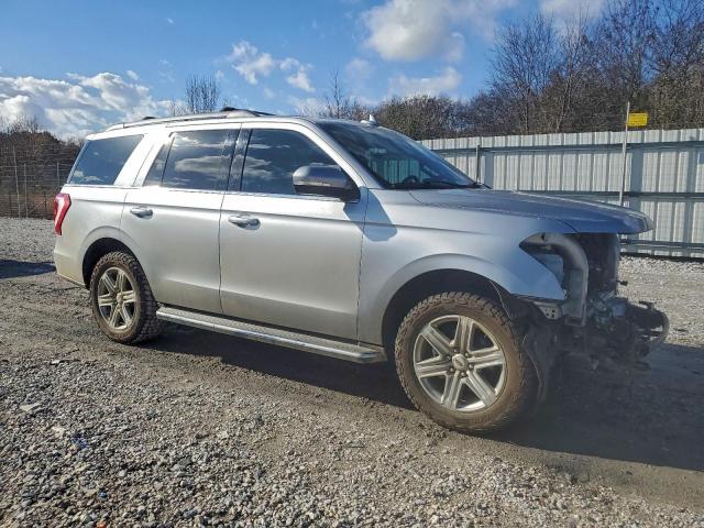 Ford Expedition Xlt Image 3