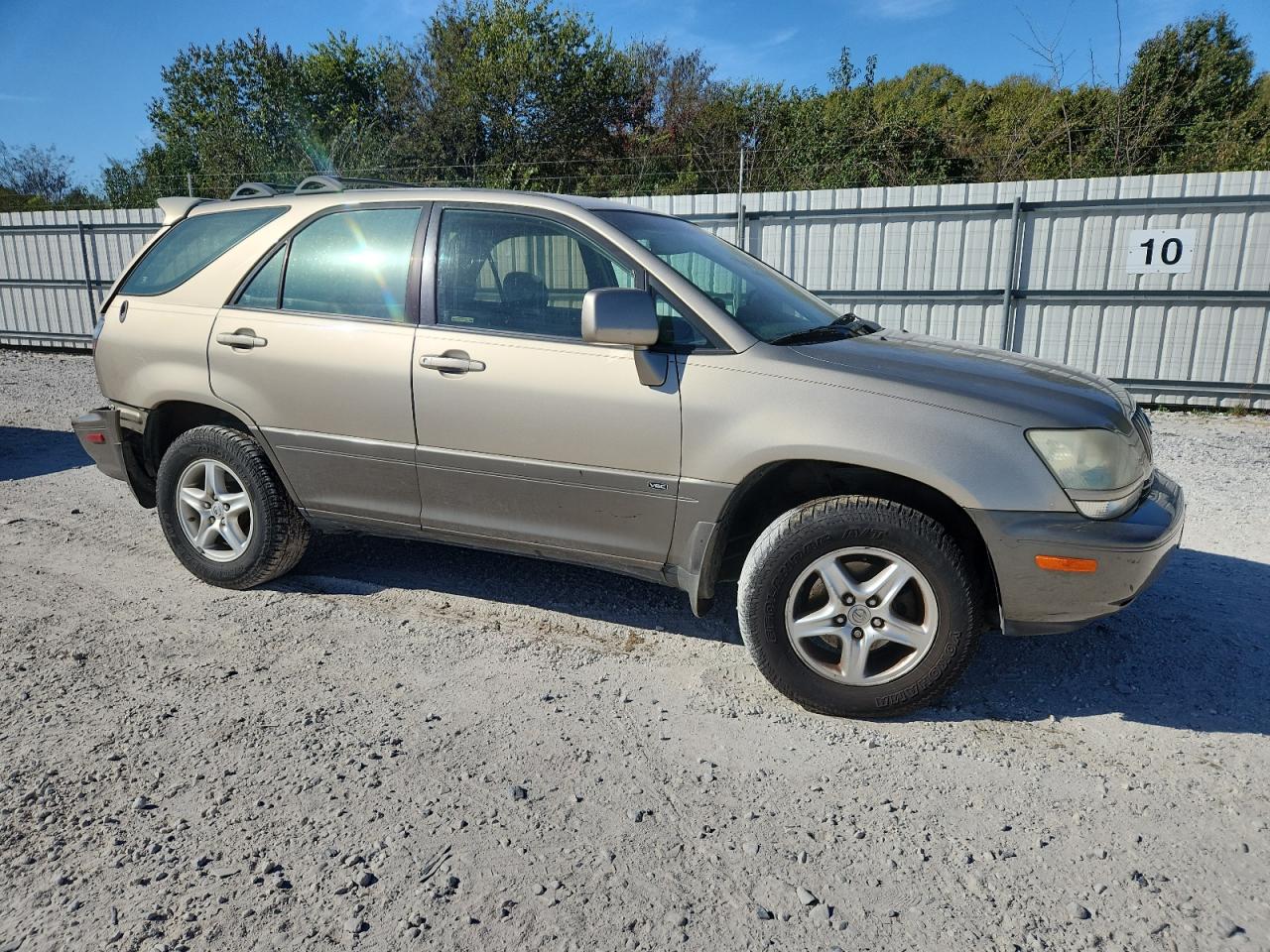 Lexus RX 300 Image 11