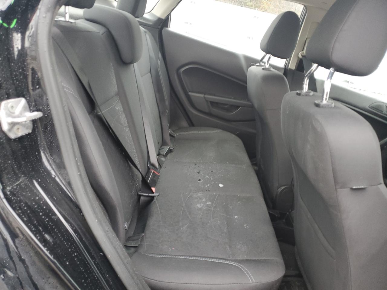 Ford Fiesta Se Image 12