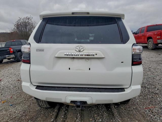 Toyota 4Runner Sr5/sr5 Premium Image 2
