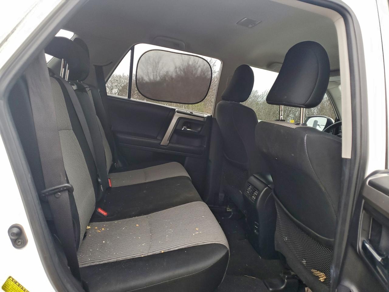 Toyota 4Runner Sr5/sr5 Premium Image 9