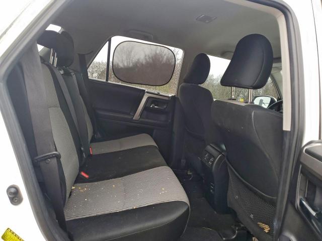 Toyota 4Runner Sr5/sr5 Premium Image 9