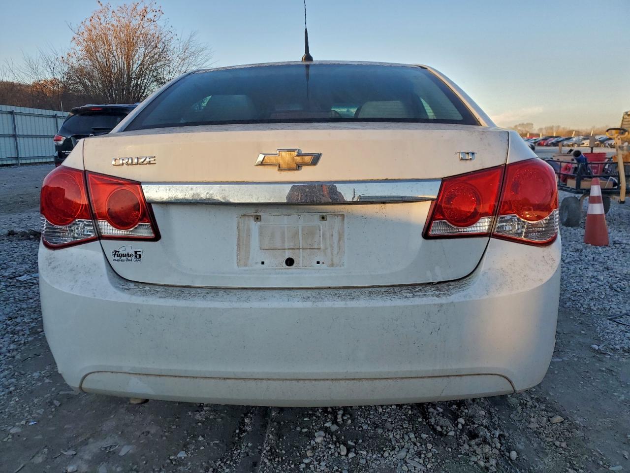 Chevrolet Cruze Lt Image 2