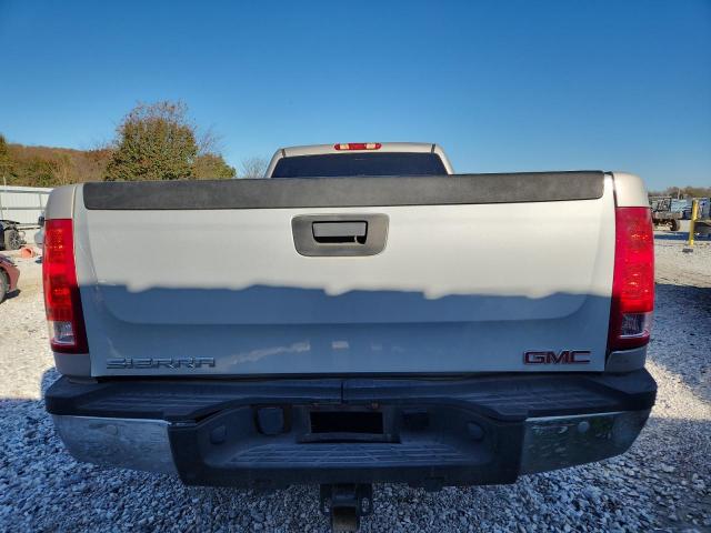 GMC Sierra K3500 Image 4