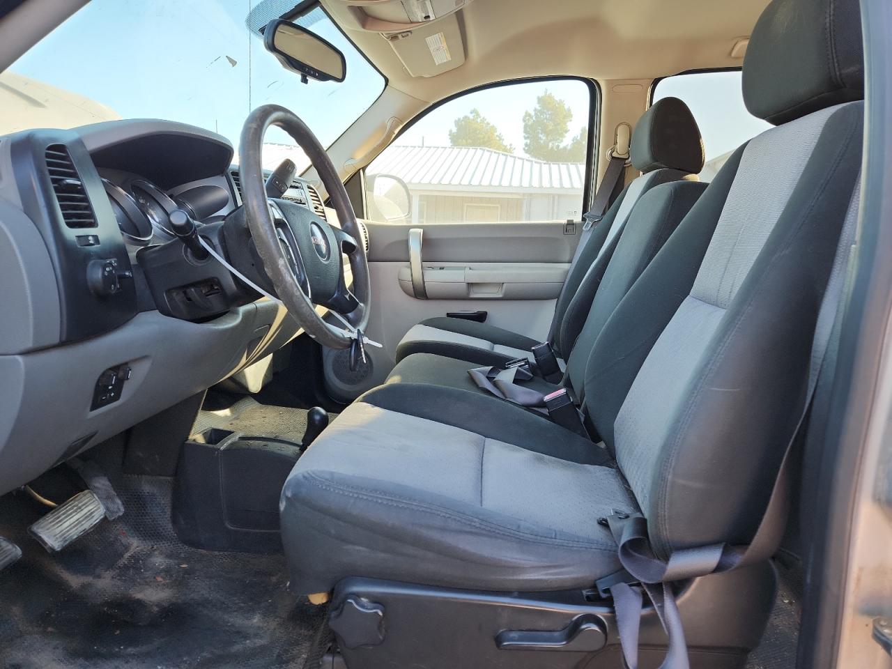 GMC Sierra K3500 Image 3